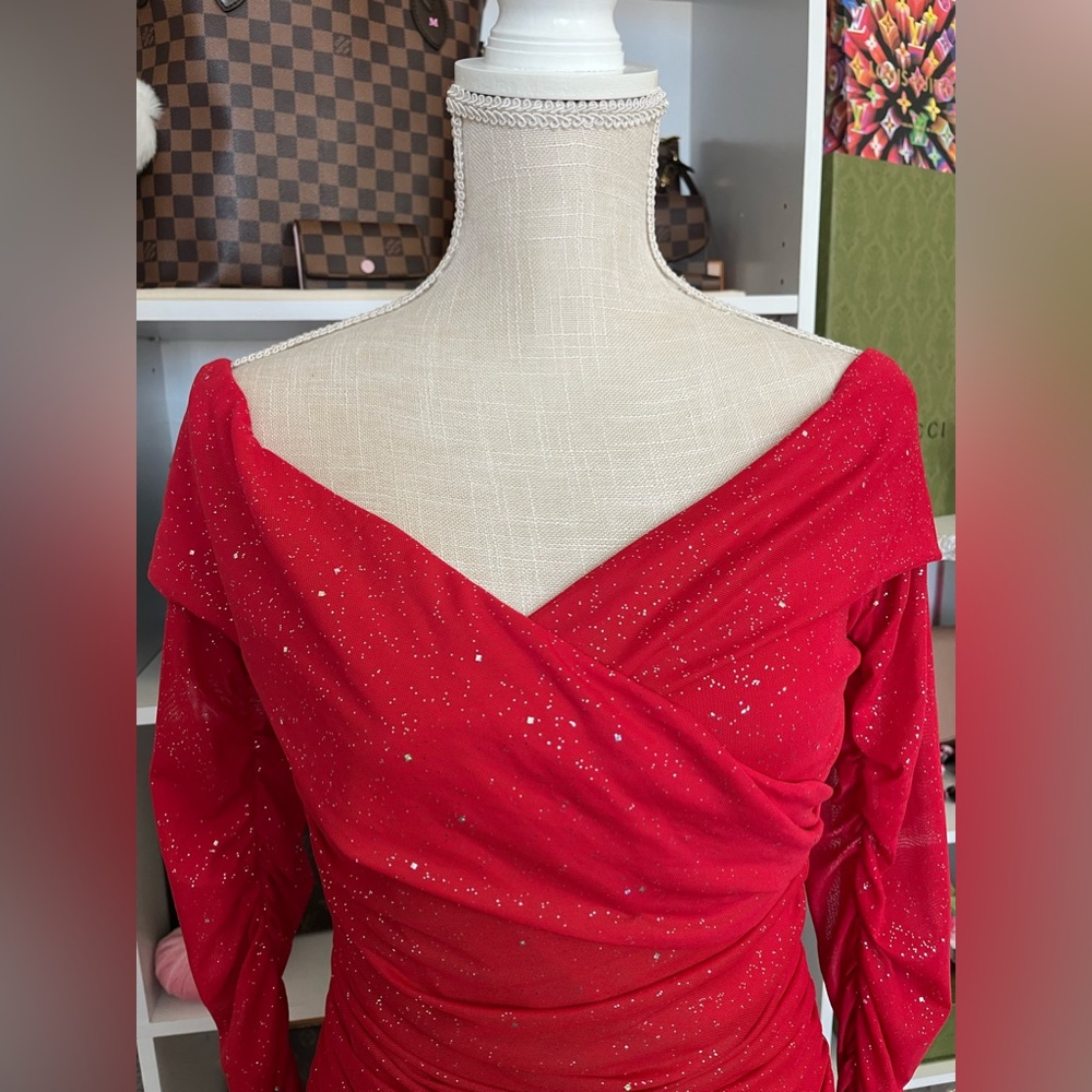 Dress ❤️Red❤️ - Picture 2 of 5